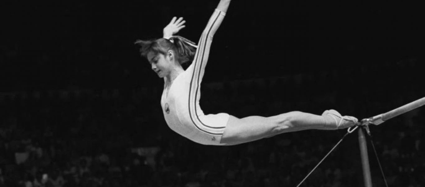 Το πείραμα του «Perfect 10»: To αγέλαστo βιονικό κορίτσι που υπέφερε για να συναντήσει την τελειότητα (φωτο)